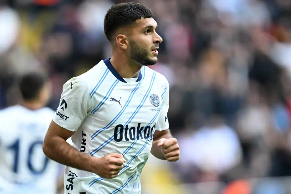 Semih Şentürk'ten Fenerbahçeli yıldız için flaş iddia: "Bu şekilde kadroya da giremez" - 3 Semih Şentürk'ten Fenerbahçeli yıldız için flaş iddia: "Bu şekilde kadroya da giremez" - 3