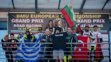 Milli motosikletçilerden Furkan Eryılmaz ve Muammer Nuri Karakaya, şampiyon oldu