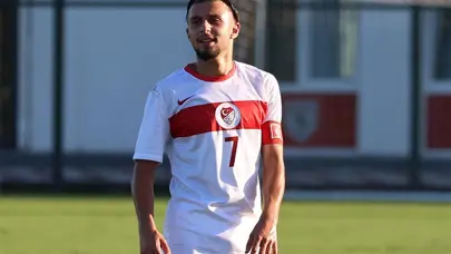 Fenerbahçe ve Galatasaray milli futbolcu için karşı karşıya