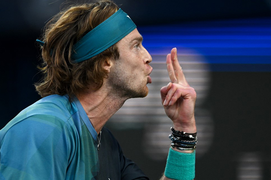 Hakeme bağırmanın faturası ağır oldu: Rus tenisçi neye uğradığını şaşırdı