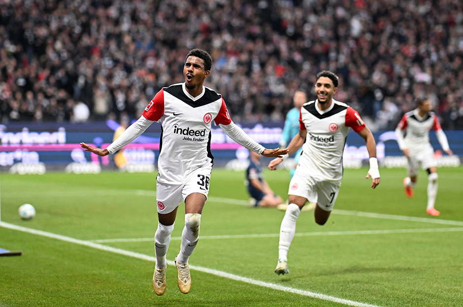 Bundesliga'da 9 gollü maç: Milli futbolcu da ağları havalandırdı