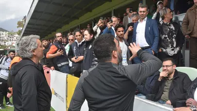 SON DAKİKA | 1. Lig maçında ortalık karıştı: Arda Turan yaralandı, Uğur Demirok hastaneye kaldırıldı