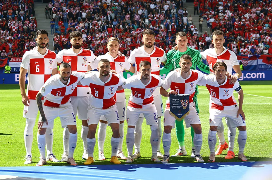 EURO 2024'te tribünlere Türkiye damgası: Ev sahibi Almanya bile yetişemedi - 4 EURO 2024'te tribünlere Türkiye damgası: Ev sahibi Almanya bile yetişemedi - 4