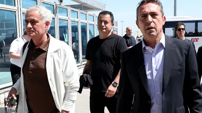 Fenerbahçe'de 2 ayrılık kesinleşti: 1 futbolcu da topun ağzında