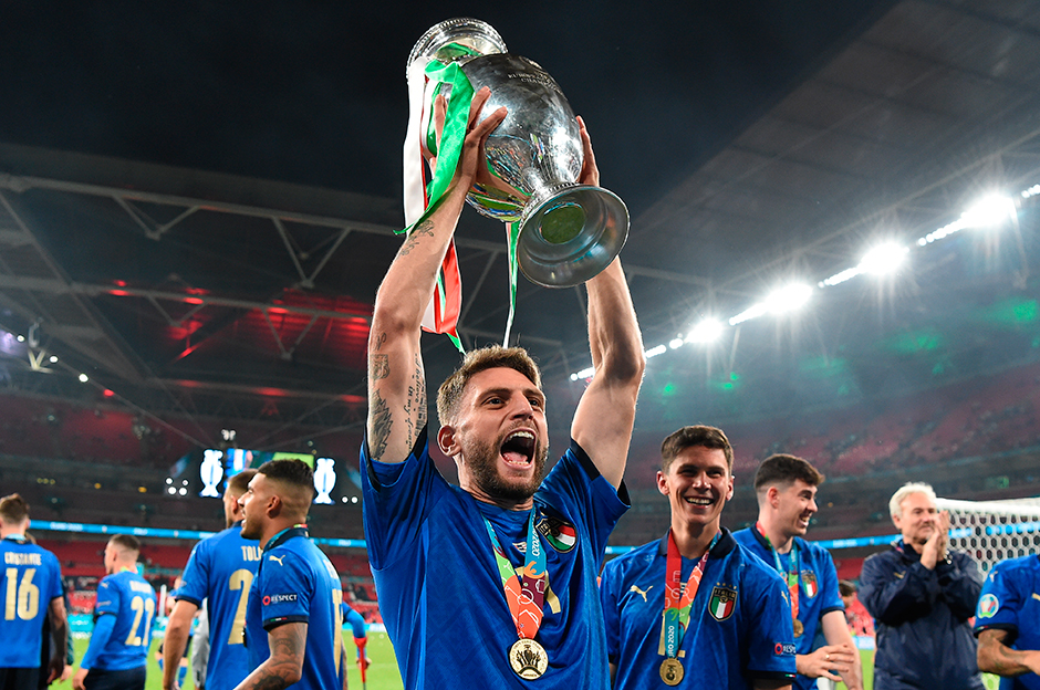 10 yıllık macerayı noktalayıp Beşiktaş'a geliyor: Kariyerinde ilki yaşayacak