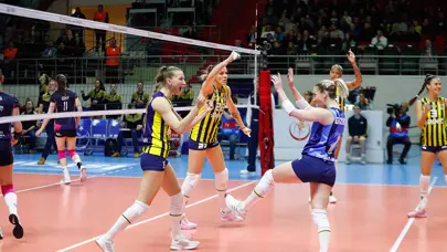 Fenerbahçe Opet, CEV Şampiyonlar Ligi'nde çeyrek finalde
