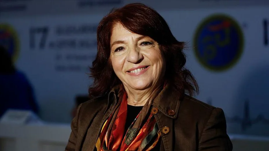 Lale Orta, Fenerbahçelileri ayağa kaldıran pozisyonu yorumladı: "Karar doğru" - 1