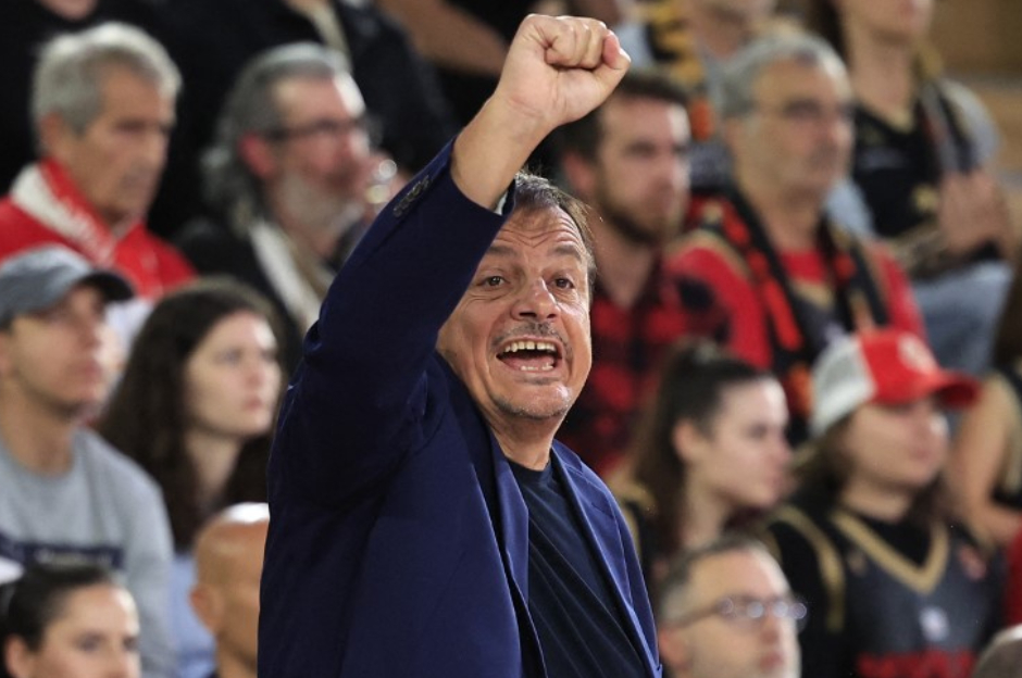 Yunanistan karıştı, Ergin Ataman'ı tutuklatmak istiyorlar: Derbide skandal Türkiye tezahüratı