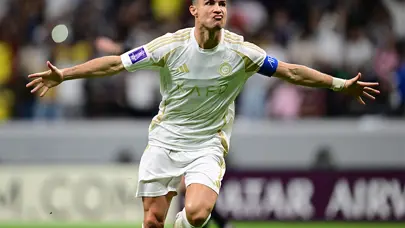 Ronaldo'nun yeni maaşı ortaya çıktı: Yıllık ya da aylık değil, saatlik kazancı bile baş döndürüyor