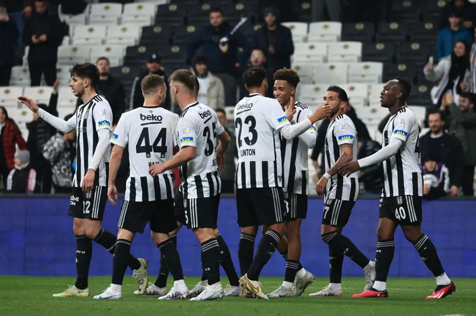 Beşiktaş - Atletico Madrid maçı İspanya'da gündem oldu: "Futbol bunun içindir" - 4 Beşiktaş - Atletico Madrid maçı İspanya'da gündem oldu: "Futbol bunun içindir" - 4