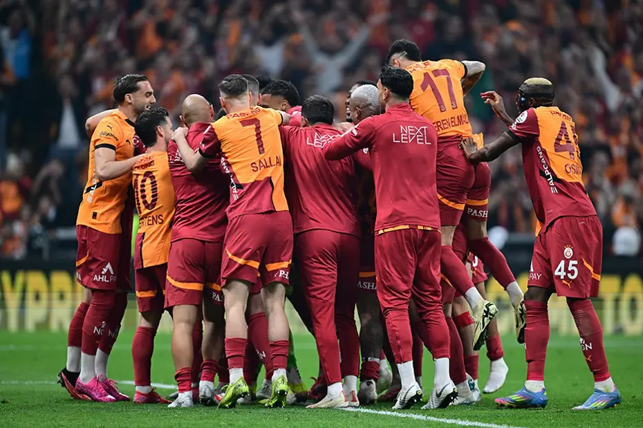 Galatasaray'da bir dönem sona erdi: Şampiyonluk sonrası ayrılık resmen açıklandı - 1