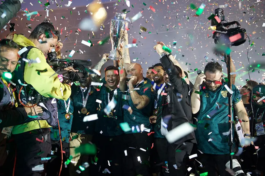 Şampiyon Kocaelispor kupasına kavuştu - 2