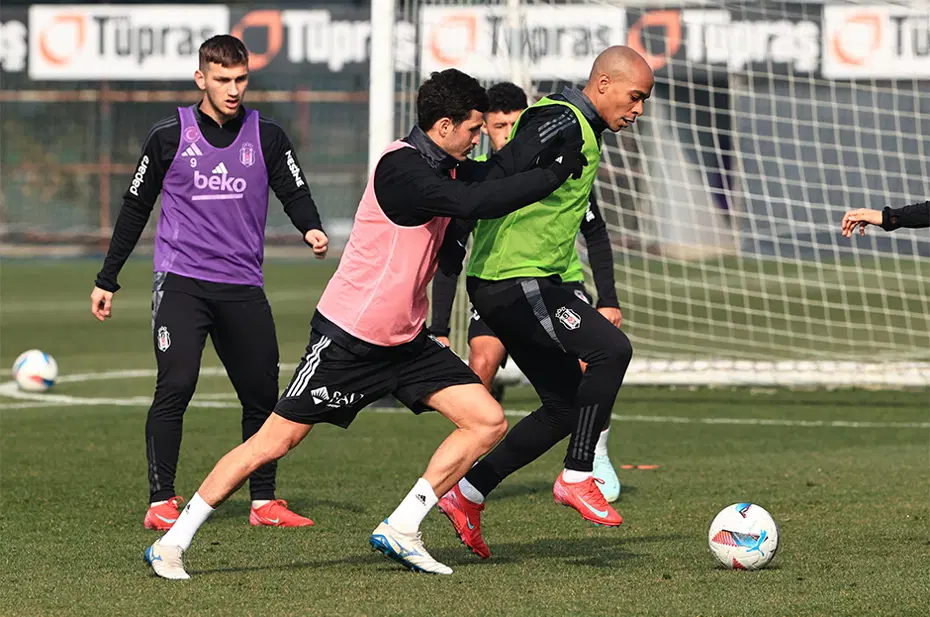 Beşiktaş'tan Ciro Immobile, Rafa Silva ve Bakhtiyor Zaynutdinov için sakatlık açıklaması - 3