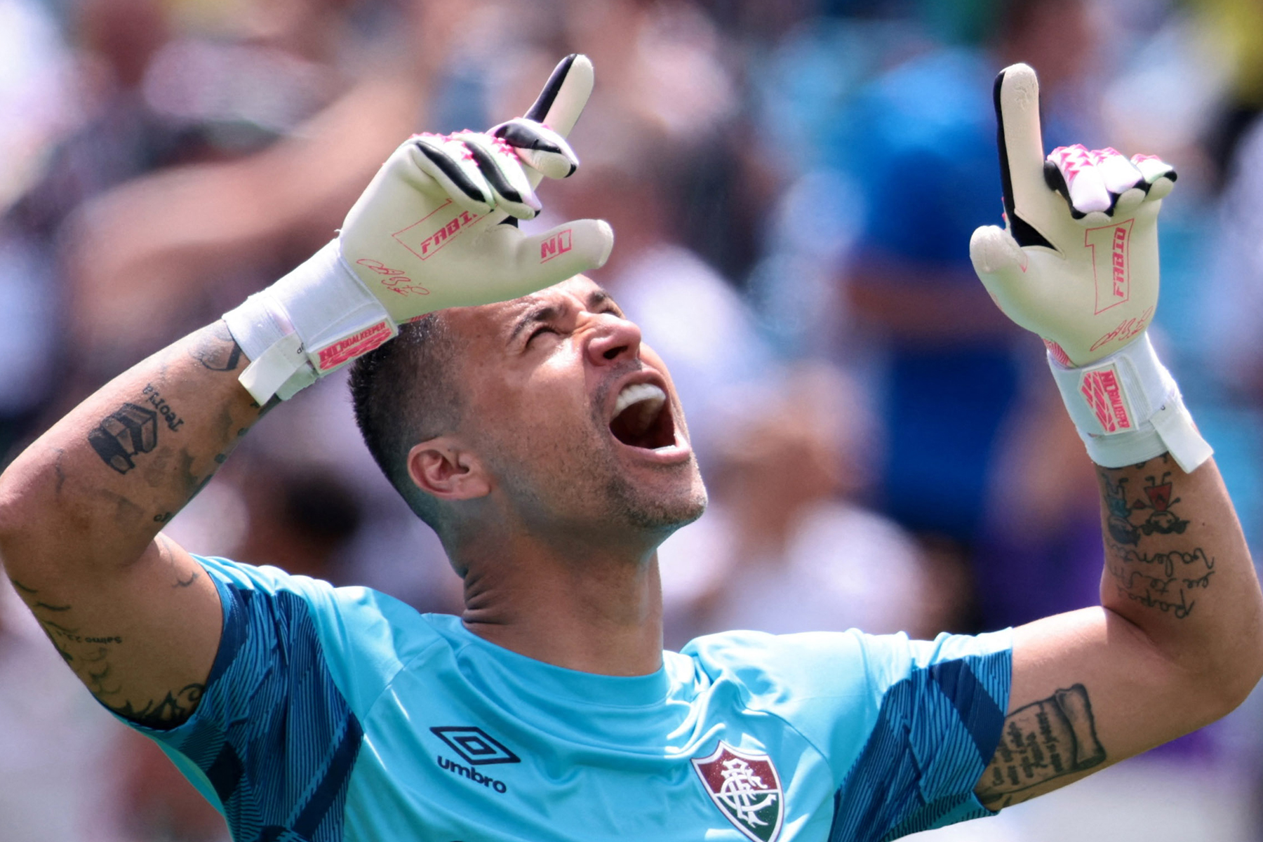 Fluminense'nin Genç Kalecisi(!), 45'lik Fabio'dan Emeklilik Gecikmesi!