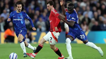Chelsea, ManU'yu ikinci yarı yıktı