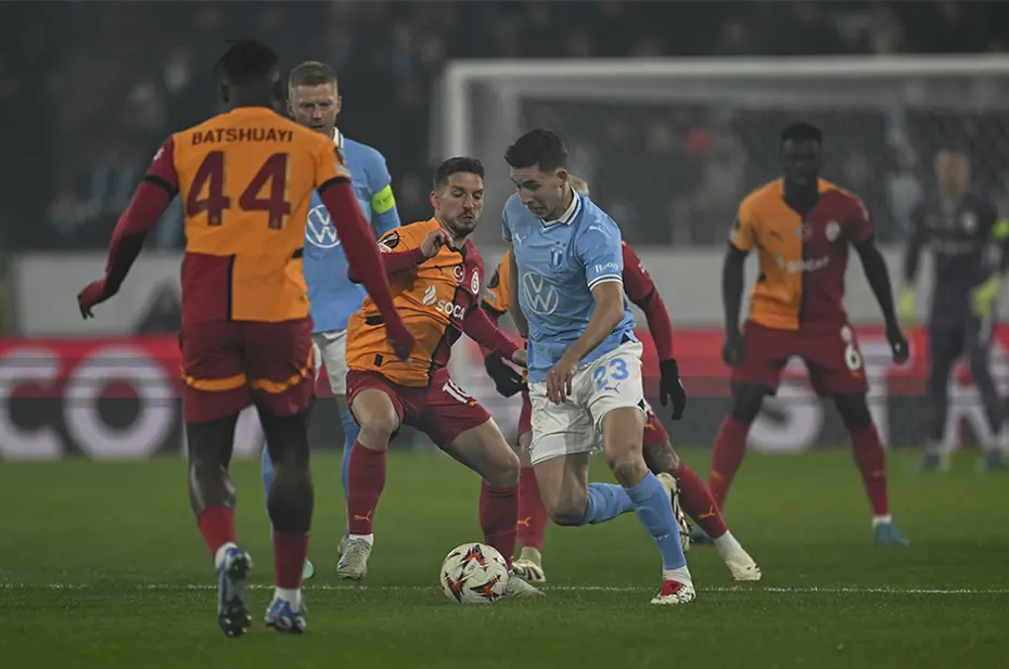 UEFA Avrupa Ligi'nin kralları Galatasaray'da: 2 alanda zirvedeler - 2 UEFA Avrupa Ligi'nin kralları Galatasaray'da: 2 alanda zirvedeler - 2