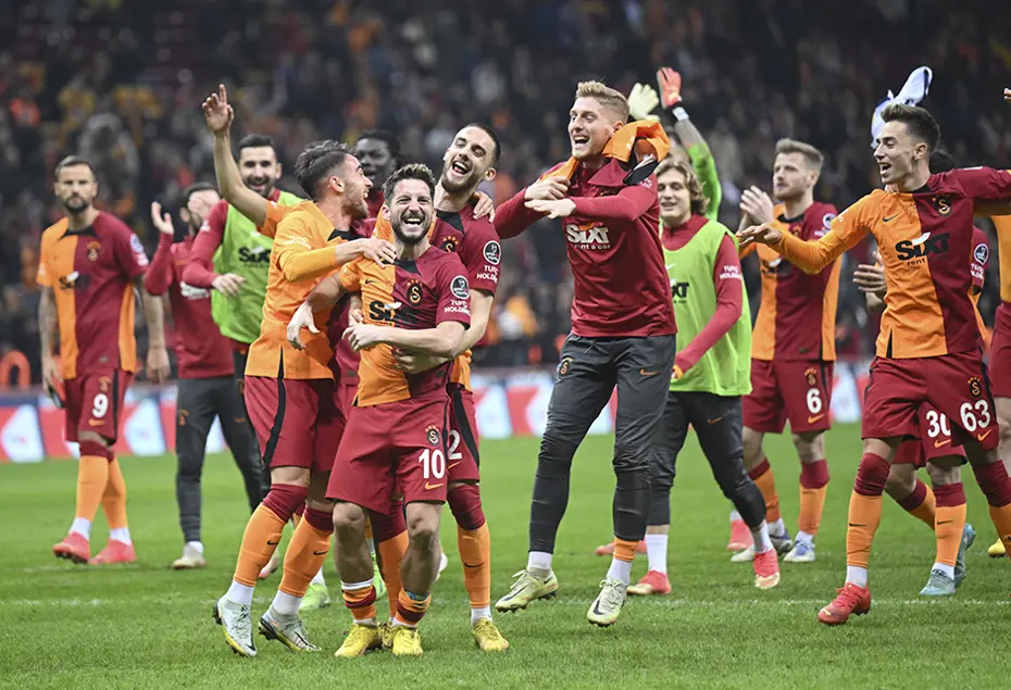 "Kornerden önce faul vardı" Galatasaray için ne yazdılar? - 3