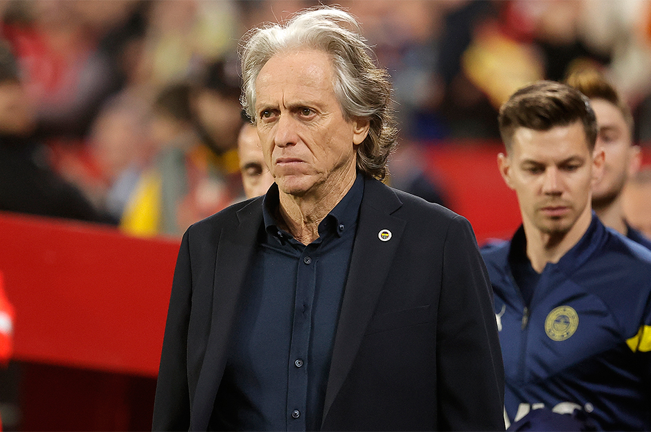 Fenerbahçe teknik direktörü Jorge Jesus'un Sevilla maçı planı şekillendi