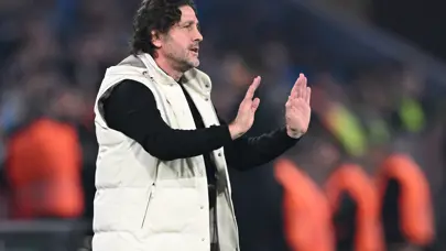 Fatih Tekke isyan etti: "Herkes elinde sopayla cephenin arkasında bekliyor"