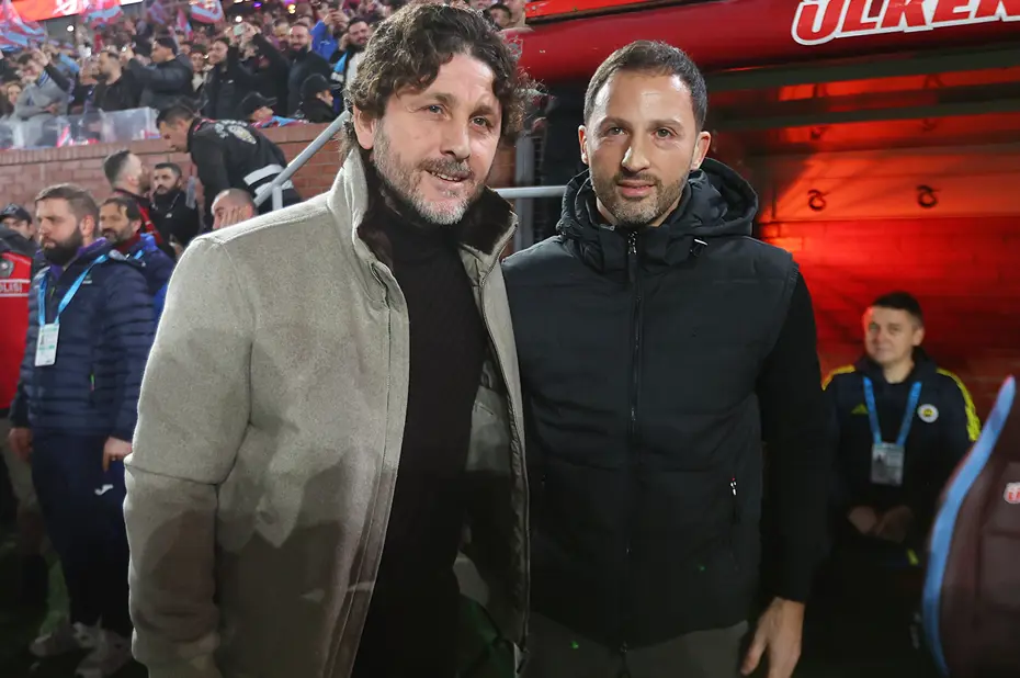 "Tedesco’dan Fatih Tekke'ye ders" | Spor yazarları Trabzonspor - Fenerbahçe maçı için ne dedi? - 4 "Tedesco’dan Fatih Tekke'ye ders" | Spor yazarları Trabzonspor - Fenerbahçe maçı için ne dedi? - 4