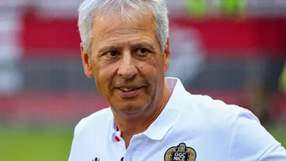 Lucien Favre kovuldu