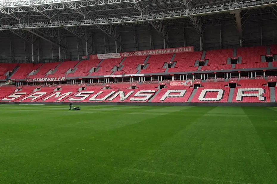 Samsun'da milli maç heyecanı! 1 saatte tükendi - 3