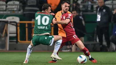 Yunus Akgün, takım arkadaşına sahip çıktı: "Biraz daha anlayışlı olmak lazım"