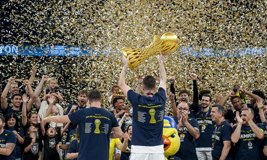 Fenerbahçe Beko, Basketbol Süper Ligi'nde şampiyon - 2 Fenerbahçe Beko, Basketbol Süper Ligi'nde şampiyon - 2