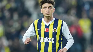 Fenerbahçe'nin genç yeteğeni Zeki Dursun kimdir, kaç yaşında? Zeki Dursun hangi mevkide görev alıyor?