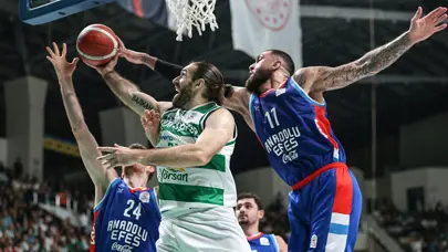 Anadolu Efes deplasmanda 99 sayıyla kazandı