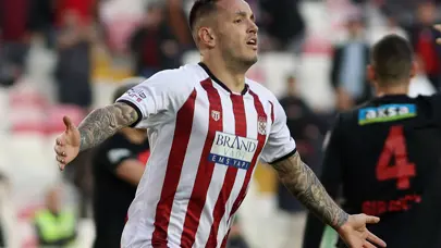 SON DAKİKA | Sivasspor'dan Rey Manaj açıklaması