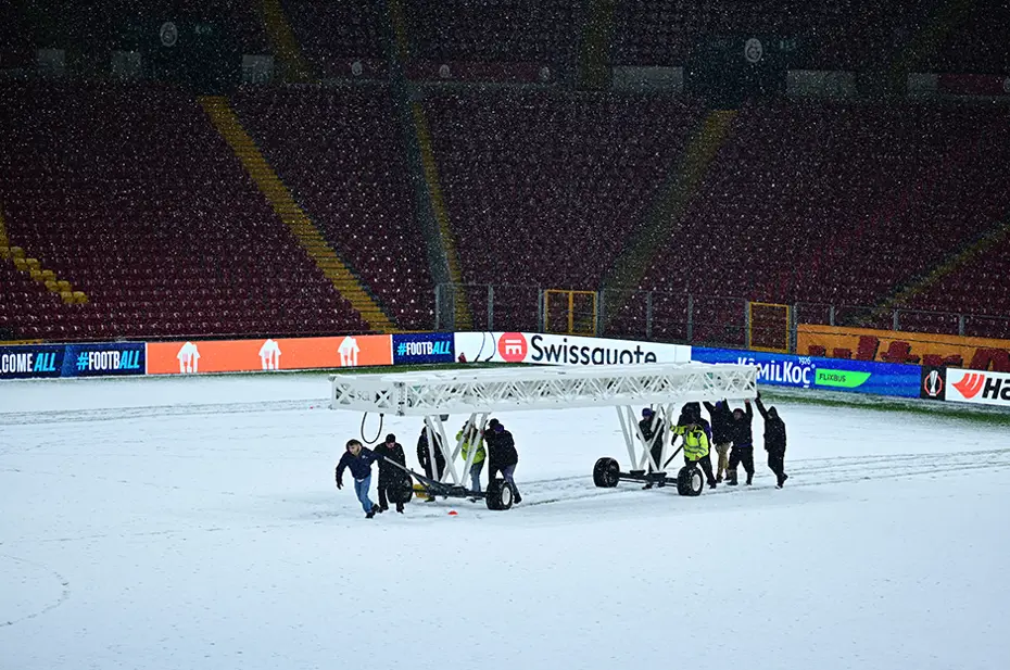 Galatasaray-AZ Alkmaar maçı öncesi RAMS Park zemininde son durum - 7