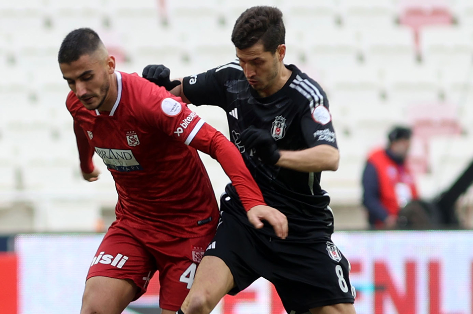 Beşiktaş, Sivas'ta kayıp