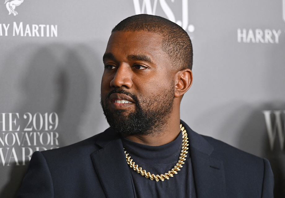 Kanye West ile anlaşma bozuldu; 1.3 Milyar Dolarlık ayakkabılar çöp oldu