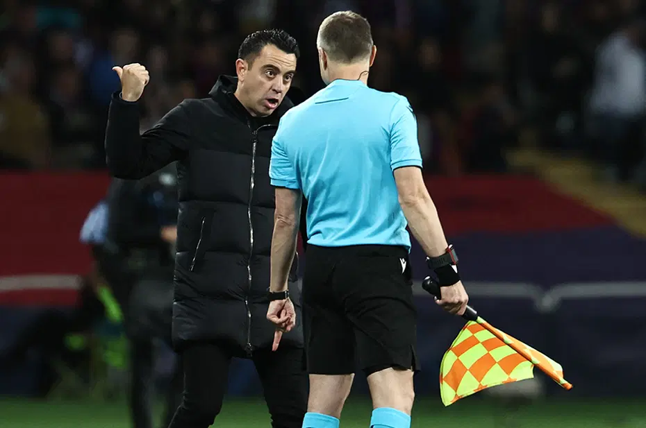 Şampiyonlar Ligi'ndeki Barcelona-PSG maçında geceye damga vuran karar: "Utanç verici, felaket" - 6