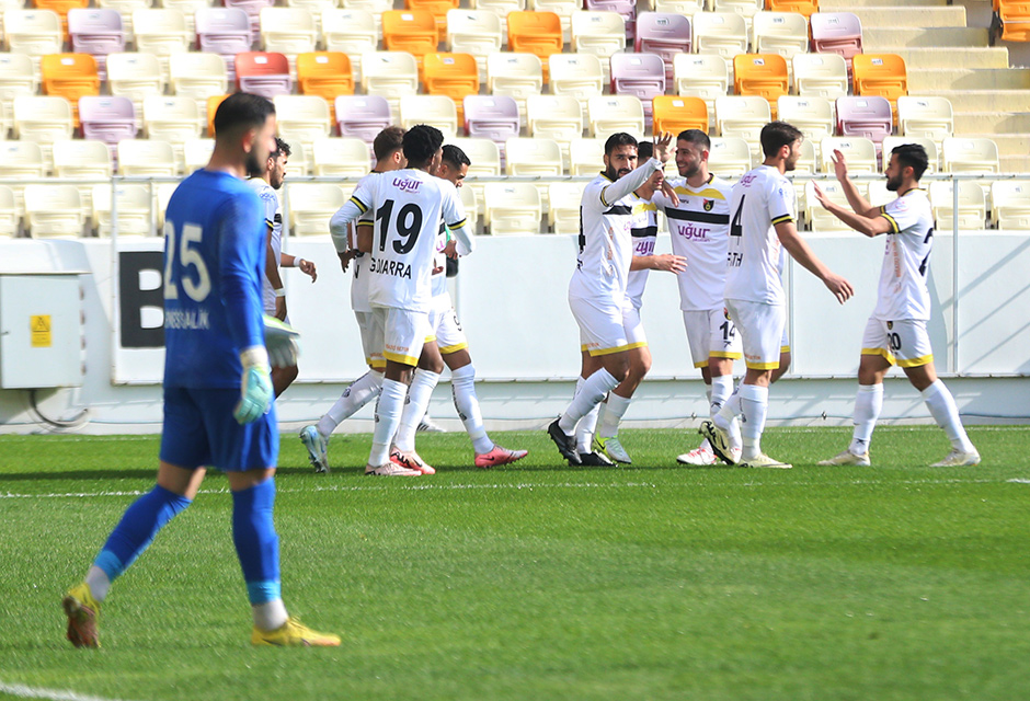 İstanbulspor - Amedspor maçı ne zaman, saat kaçta? Trendyol 1. Lig İstanbulspor - Amedspor maçı hangi kanalda, şifresiz mi?