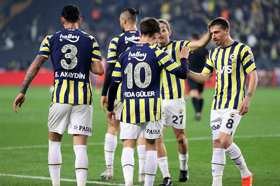 Süper Lig | Karagümrük - Fenerbahçe maçı ne zaman, saat kaçta, hangi kanalda canlı yayınlanacak?