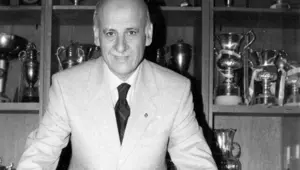 Ahmet Suat Özyazıcı hayatını kaybetti Ahmet Suat Özyazıcı hayatını kaybetti