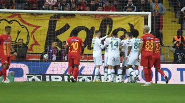 Kayserispor'da savunma problemi dikkat çekiyor