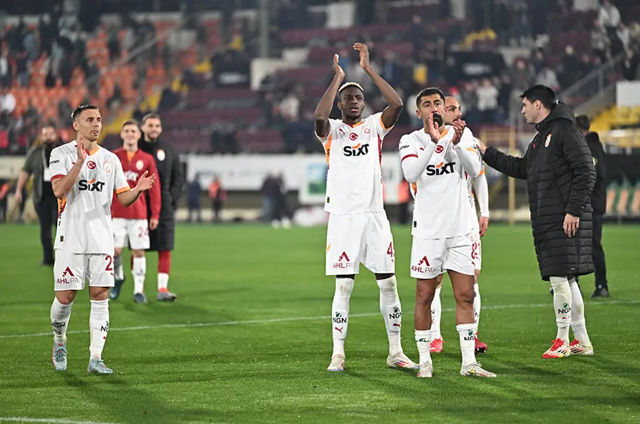 "Uçurumun kenarından döndü" | Spor yazarları Galatasaray için ne dedi? - 2 "Uçurumun kenarından döndü" | Spor yazarları Galatasaray için ne dedi? - 2