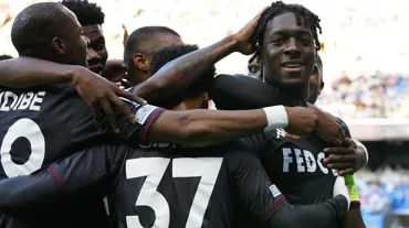 Man Utd ve Bayern, Disasi'nin peşinde