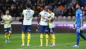 Fenerbahçe zirve takibini sürdürüyor Fenerbahçe zirve takibini sürdürüyor