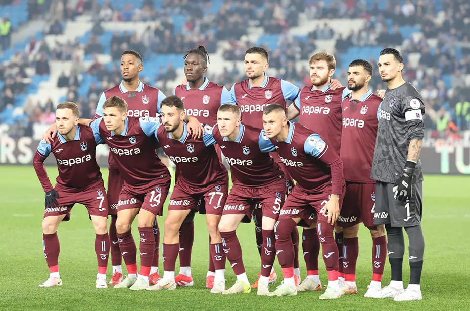 Fatih Tekke ilk sınavına çıkıyor: Başakşehir-Trabzonspor maçı ne zaman, saat kaçta, hangi kanalda? (İlk 11'ler) - 6 Fatih Tekke ilk sınavına çıkıyor: Başakşehir-Trabzonspor maçı ne zaman, saat kaçta, hangi kanalda? (İlk 11'ler) - 6
