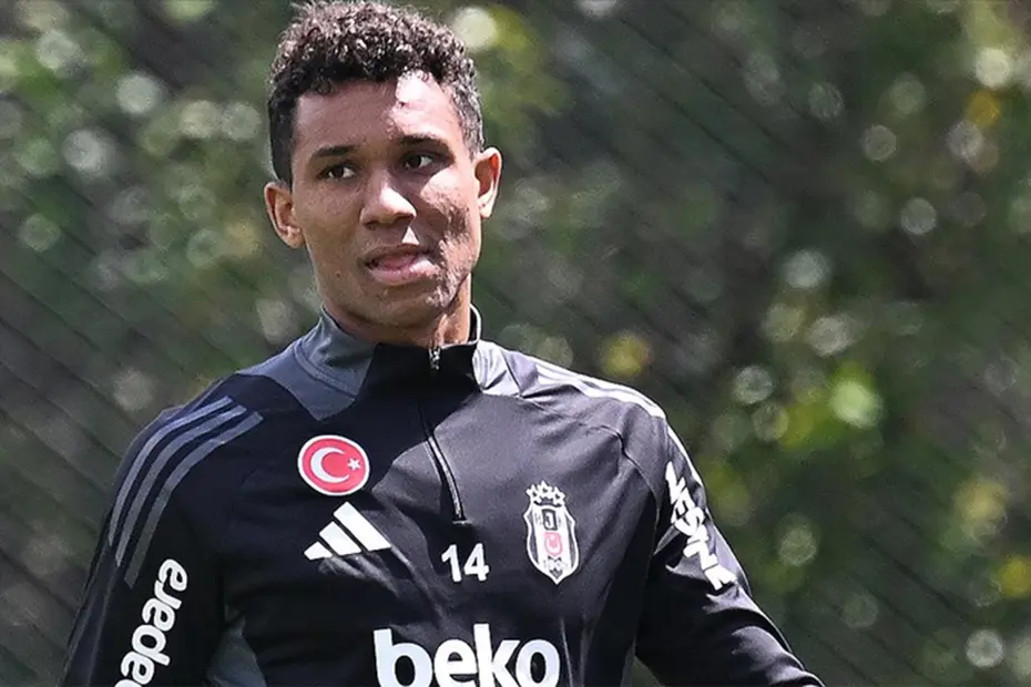 Sergen Yalçın'ın tamamen sildiği ismin sürpriz talibi çıktı: Ayrılık adım adım gerçekleşiyor - 3 Sergen Yalçın'ın tamamen sildiği ismin sürpriz talibi çıktı: Ayrılık adım adım gerçekleşiyor - 3