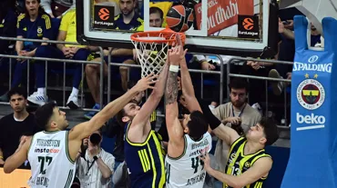 Fenerbahçe son periyotta yıkıldı: Kazanan Ergin Ataman'ın Panathinaikos'u oldu