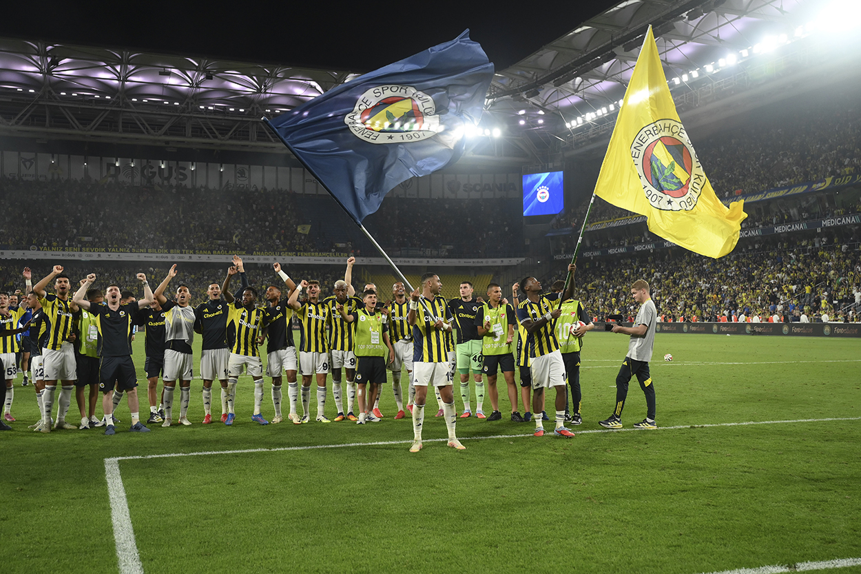 Şampiyonlar Ligi'ne kalmadan kasasını doldurdu: Fenerbahçe'ye şimdiden dev gelir