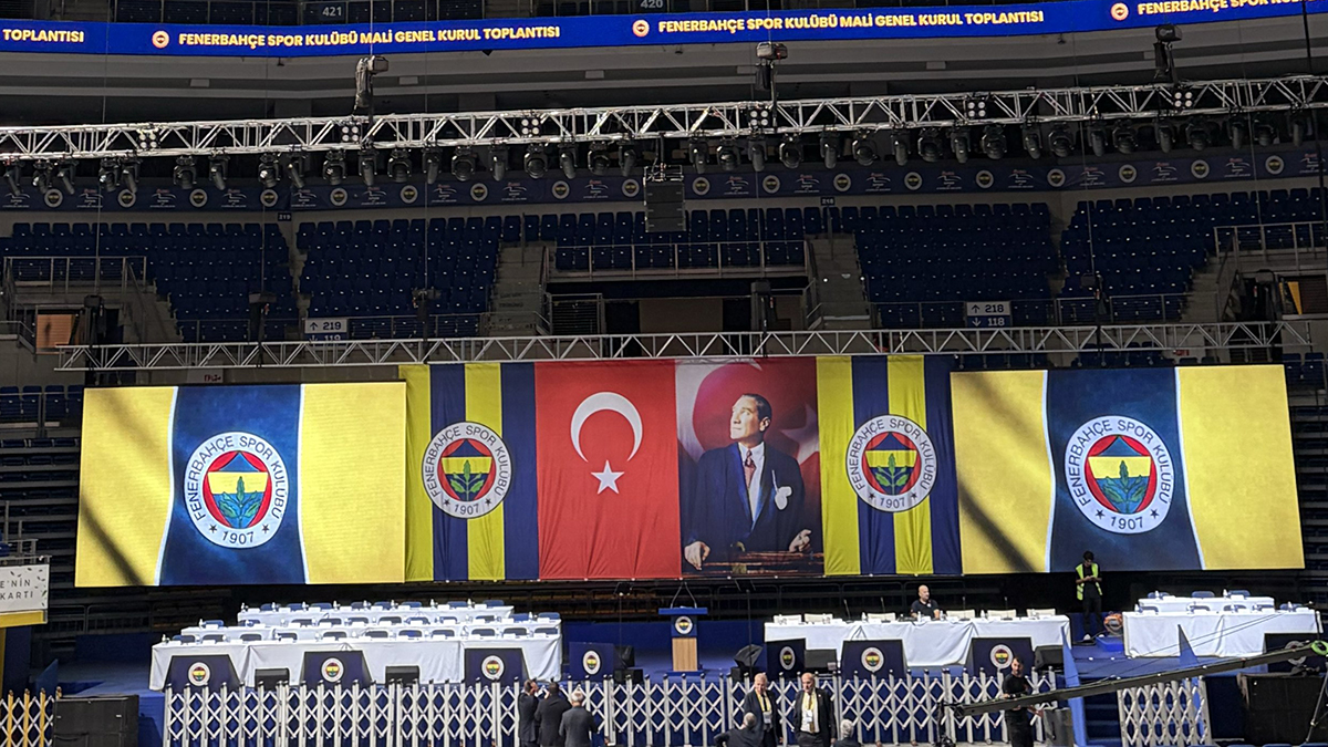CANLI | Fenerbahçe'de tarihi genel kurul: Aziz Yıldırım ile İlker Alkun arasında gerginlik