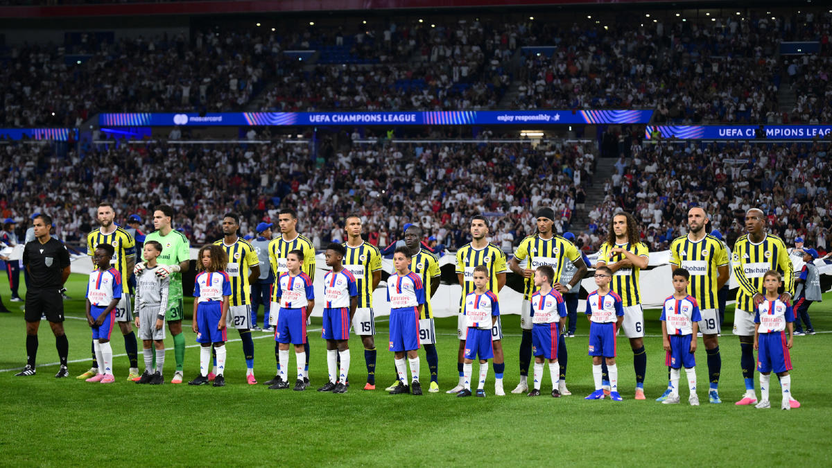 TFF, UEFA Şampiyonlar Ligi'nde lig aşamasına yükselen Fenerbahçe'yi kutladı