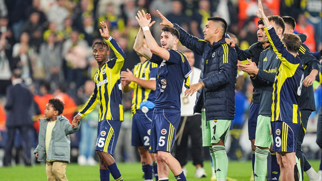 Yapay Zeka Fener'e Olasılık Giydirdi: İlk 8 İçin %30 'Eyvallah'!