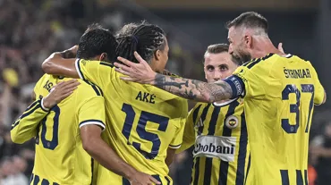 Fenerbahçe'nin Sturm Graz galibiyeti Avusturya'da manşetleri yaktı! Gördüklerine inanamadılar